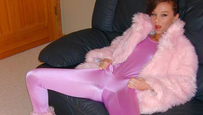 Pretty in Pink Capri Anderson Wants To Cum With You